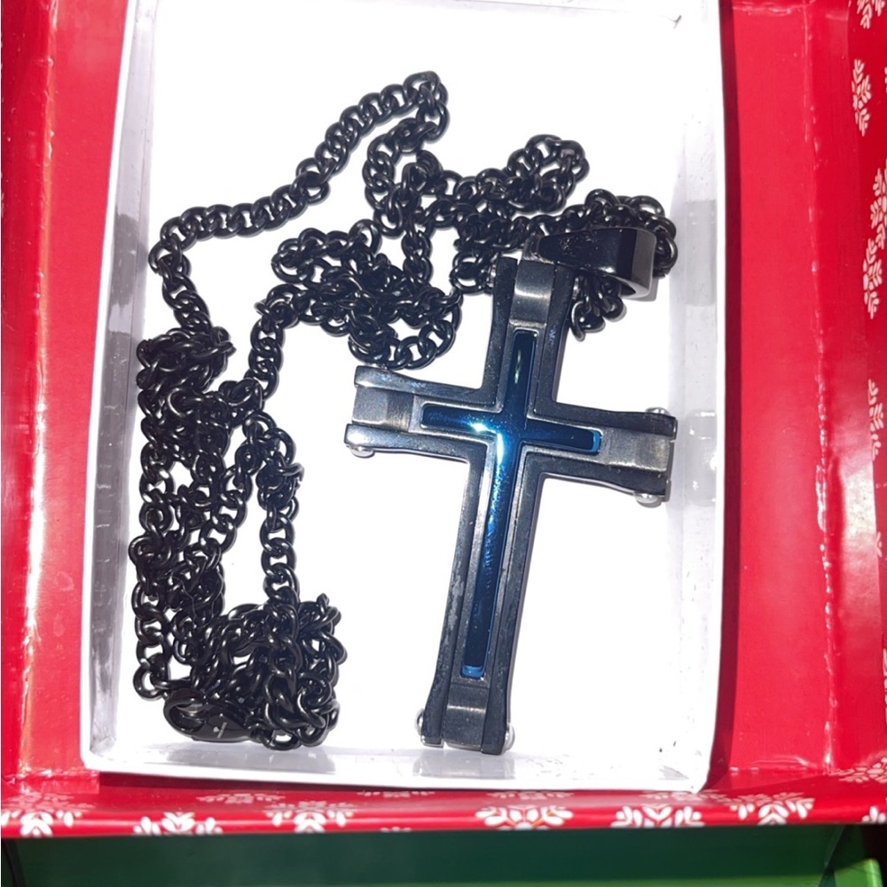 Mens Cross Pendent